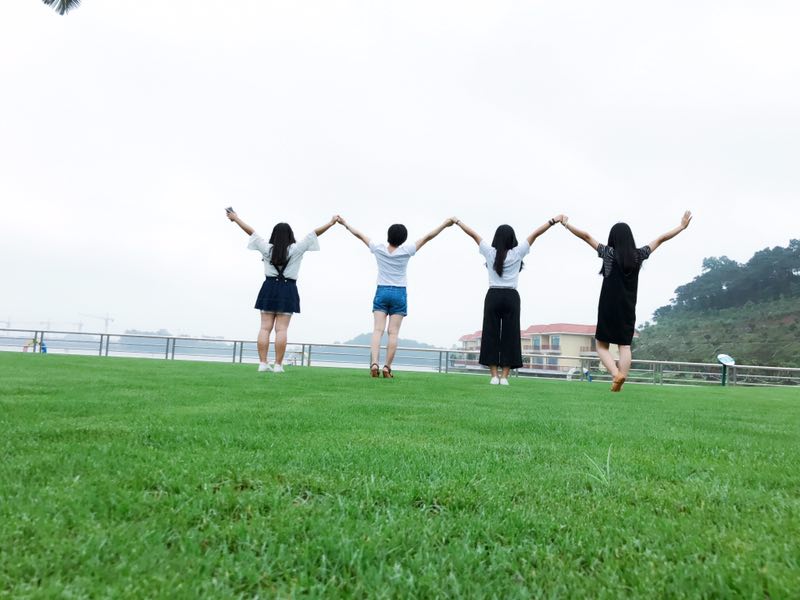 希立科技：戶外活動