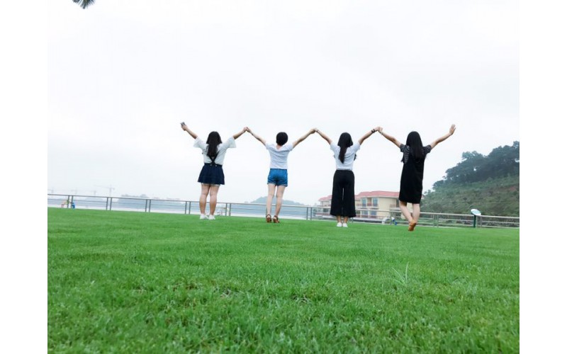 希立科技：戶外活動